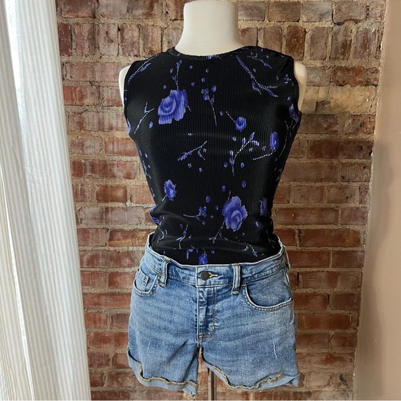 Vintage Floral Black and Blue Women's Top/Tank -Size S -TP30 - Picture 3 of 7